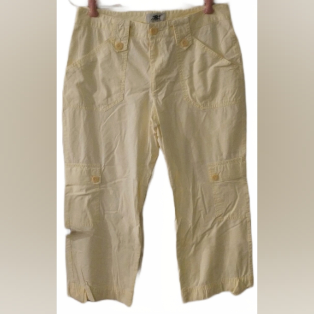 NEW MAN COLLECTION YELLOW CANARY CAPRIS SIZE 10